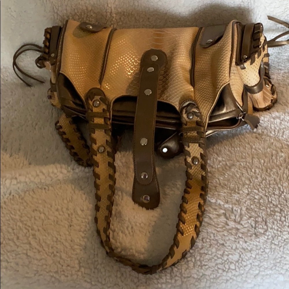 Handbag - Picture 4 of 9